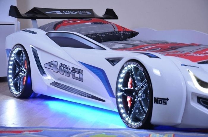 Ліжко у вигляді машини BMW біле Туреччина 100.01.03 фото
