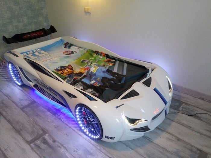 Ліжко у вигляді машини BMW біле Туреччина 100.01.03 фото